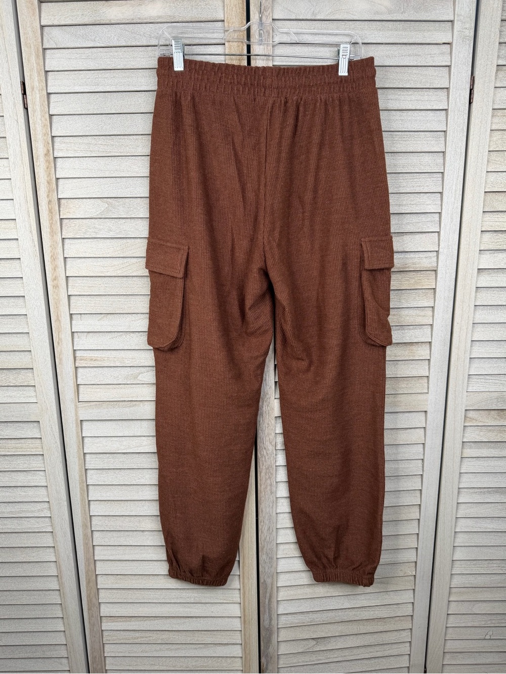 FOREVER 21 Women's Waffle Knit Cargo Joggers Rust/Brown-Large - Picture 2 of 2